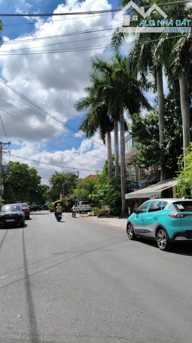 Bán Biệt thự MT Phạm Ngọc Thảo Tân Phú 10x18m đúc 1 lầu giá 21 tỷ TL (khu Ngọc Đức)