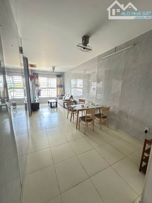 Bán căn hộ CC Sơn An, căn 70m2, 2pn rộng, sổ sẵn, full nội thất chỉ 1tỷ860!
