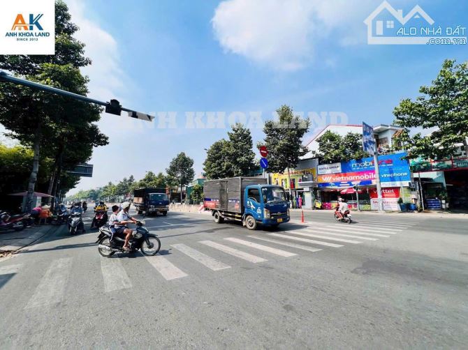 Chỉ 55tr/m bán đất tặng dãy trọ Phạm Văn Đồng 300m2 Linh Tây gần ĐH Cảnh Sát thu nhập sẵn