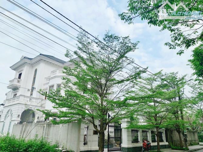 BIỆT THỰ ĐẲNG CẤP MẶT TIỀN HÀ HUY GIÁP – TP HUẾ