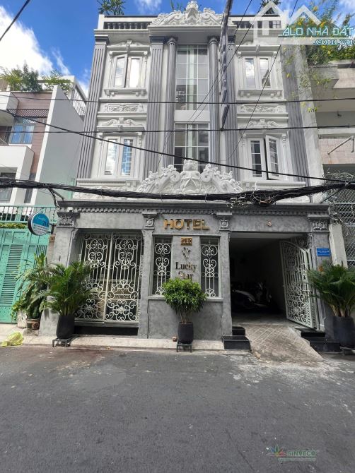 BÁN TÒA NHÀ CHDV QUẬN 1, LÊ THỊ RIÊNG - 7.7X18M - HĐT: 130 TRIỆU - GIÁ : 47 TỶ
