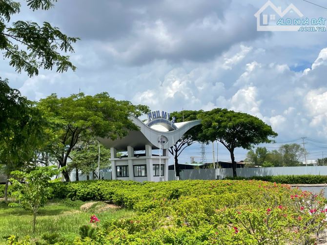 BÁN KHO XƯỞNG 20.600M2 KCN PHÚ MỸ 3 NGAY CẢNG CÁI MÉP