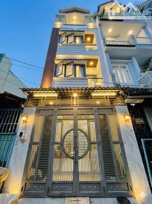 NÓNG HƠN MÙA HÈ! BÁN GẤP NHÀ PHỐ TẠI ĐƯỜNG LÝ CHÍNH THẮNG, QUẬN 3. CHỈ 6TỶ030/75M2, SHC!!!