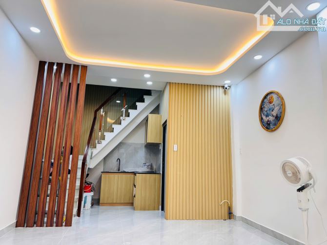 MẶT TIỀN TRẦN PHÚ - NGAY NGÃ TƯ TRẦN BÌNH TRỌNG - NHÀ MỚI - CHỈ 8.7 TỶ