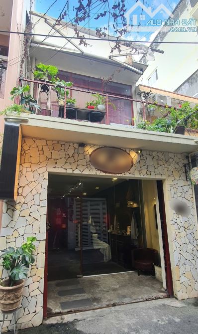 VIP Bến Thành, HXH Lê Thị Riêng, DT 57 m2, dòng tiền USD, giá tốt