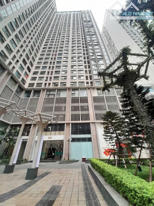 Bán căn hộ Eco Green Nguyễn Xiển 67m2 2PN 2WC view thoáng sổ đỏ chính chủ giá 6 tỷ