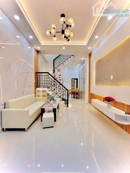 NHÀ MỚI HẺM XE HƠI TRƯỜNG CHINH - GẦN CHỢ TÂN TRỤ - FULL NỘI THẤT - CHỈ 5.15 TỶ