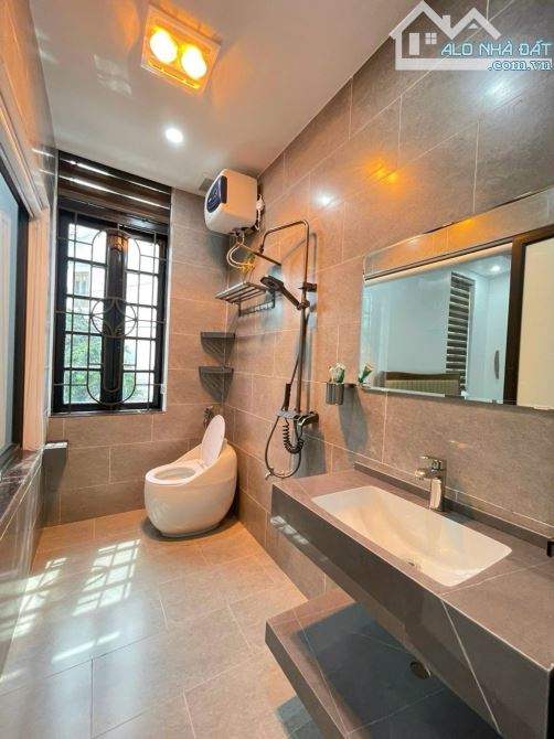 Bán nhà căn góc khu Văn Cao, Hải An – 92m² – mặt tiền 31m – dòng tiền 35 triệu/tháng Diện