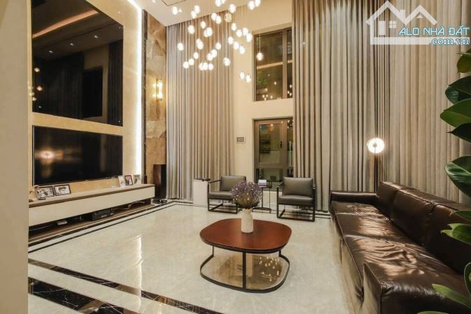 33 tỷ sở hữu tòa building ngay Lũy Bán Bích, Q. Tân Phú, DT 8x25m, hầm 5 lầu, DTS 900m2,