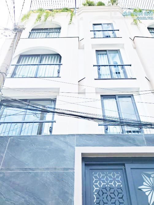 NHÀ HẺM MỘT TRỤC - SÁT MẶT TIỀN - 60M2 - 5 TẦNG - FULL NỘI THẤT - PHẠM VĂN CHIÊU - 5.X TỶ