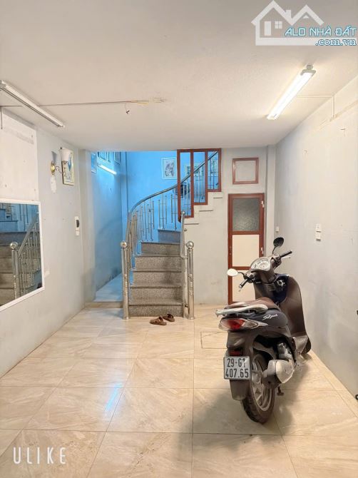 Chính chủ bán nhà vị trí đẹp phân lô vip Thanh Xuân, ngõ rộng 10M ra oto 28M*5T giá 6 tỷ
