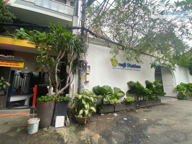 BÁN BIỆT THỰ GÓC 2 MẶT TIỀN – HẺM XE HƠI CAO THẮNG, QUẬN 3