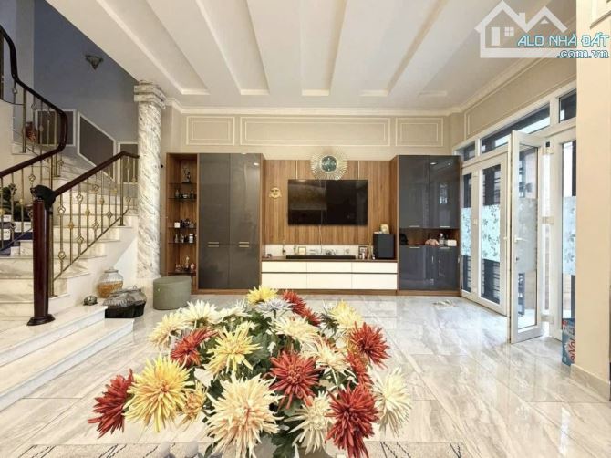 SỞ HỮU MẶT TIỀN NGUYỄN PHÚC NGUYÊN, QUẬN 3 CHỈ NHỈNH 5 TỶ 490/ 67m2 (5,5mx12,2m) KHÓ TÌM
