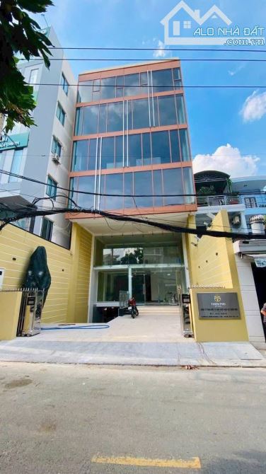 Building mới 100% ! Khu Trần Não Q2 | 9x20m | Hầm 7 Tầng | Thuê: 380 triệu / tháng |