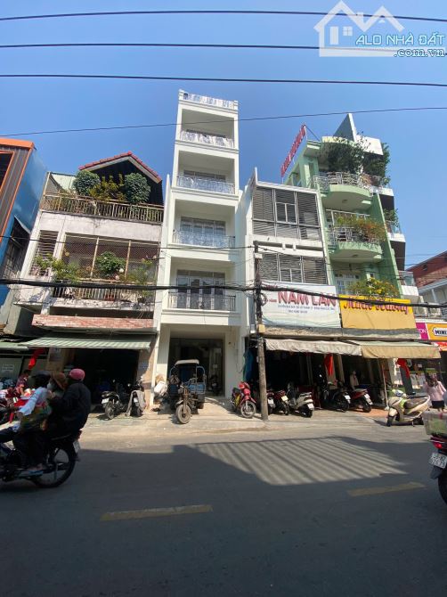 Mặt tiền Lê Minh Xuân - Nhà 5 tầng thang máy mới giá cực tốt