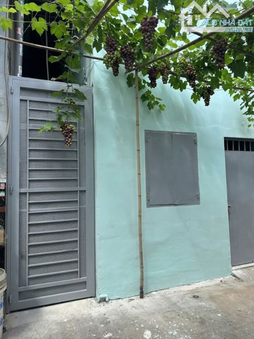 NHÀ TRỌ HỒ VĂN LONG CHO THUÊ 10 TRIỆU/THÁNG- 72M2(4x18) HẺM XE HƠI KO LỘGIỚI. CHỈ HƠN 4 TỶ