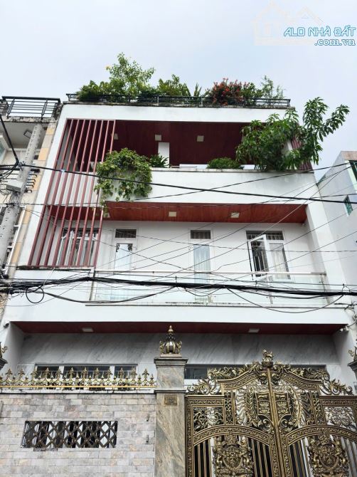 8x11, nhà đúc 3 tấm đường Lê Văn Quới