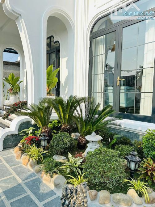 Bán biệt thự sân vườn khu Đốc Ngữ, ô tô vào nhà, 141m, nhỉnh 41 tỷ