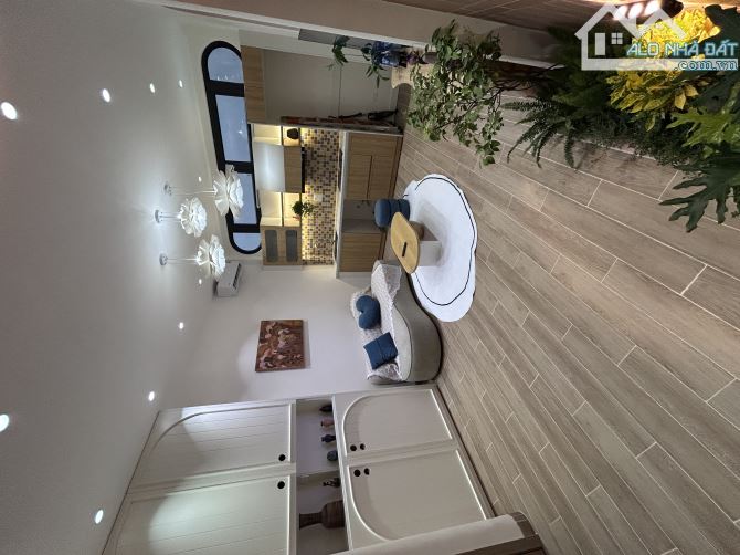 Chính chủ bán nhà Vũ Tông Phan,Dt 34 m x5 tầng, 7.xx tỷ