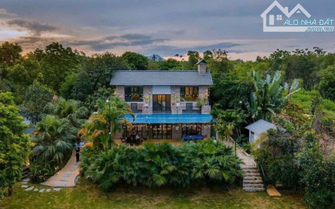 Siêu Phẩm Căn Villa đang vận hành ven đô thị vị trí và view Cực đẹo tại Nhuận Trạch- Lương
