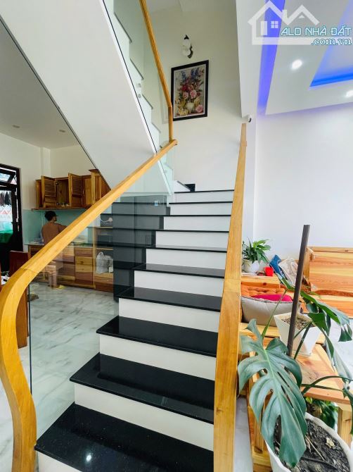 🔥Hiếm! Nhà phố Khu Quy Hoạch An Sơn, P.4, Đà Lạt – Sổ hồng riêng – 4PN - giá tốt nhất KV