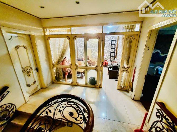 Bán Biệt Thự 2MT Lê Quang Định -P11.Q.Bình Thạnh- 9X30M- 4 Tầng Sân Vườn chỉ 100tr/m2