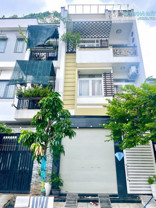 CẦN BÁN NHÀ 4 TẤM LÊ HỒNG PHONG, QUẬN 10-GIÁ:5.35TỶ/87m2(6m x 14,5m) ĐANG KD 20TRIỆU