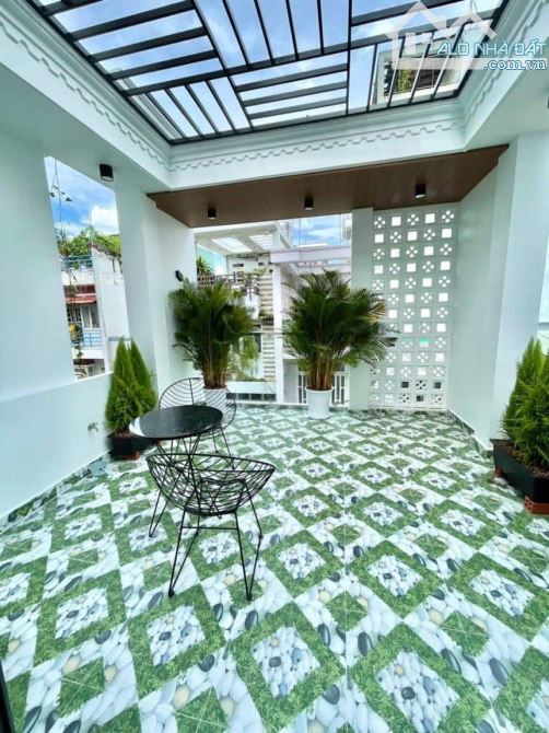 Đừng bỏ lỡ nhà Khu Bộ Tư Lệnh - Đường Hoàng Dư Khương, Q10. Giá: 5Tỷ440/ 4,8mx15m - (72m2)