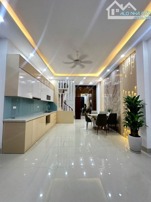 BÁN NHÀ NGÕ 154 ĐÌNH THÔN - MỸ ĐÌNH, 40m 6T, MT 4.3m, THANG MÁY, NHÀ DÂN XÂY, GIÁ 10.5 TỶ