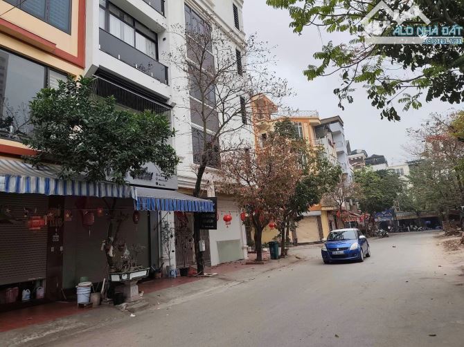 Bán nhà Phân Lô Quán Nam, oto đỗ cửa ngày đêm, dân trí, ở vip 86m2x 4 tầng, hơn 9 tỷ