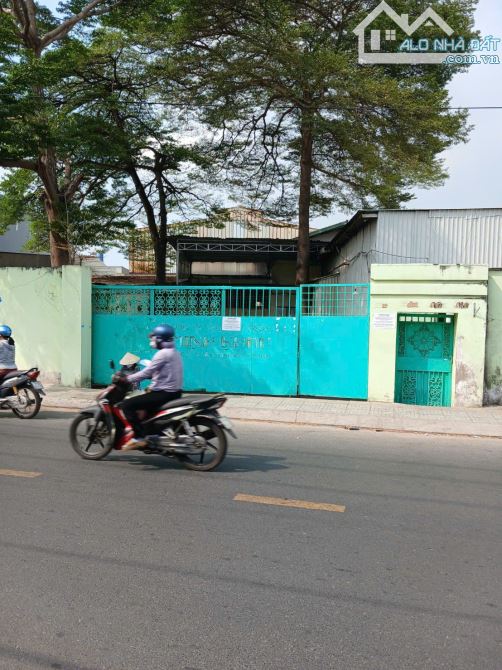 Bán Nhà Xưởng Mặt Tiền Đường Nguyễn Thị Thảnh. 1192m2. Ngang 18x70 Đường 16m Sằm Uất