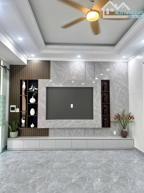 🏠 Bán nhà Đồng Thiện 54m2 - 4 tầng 1 tum - 3 mặt thoáng - 3.95 tỷ
