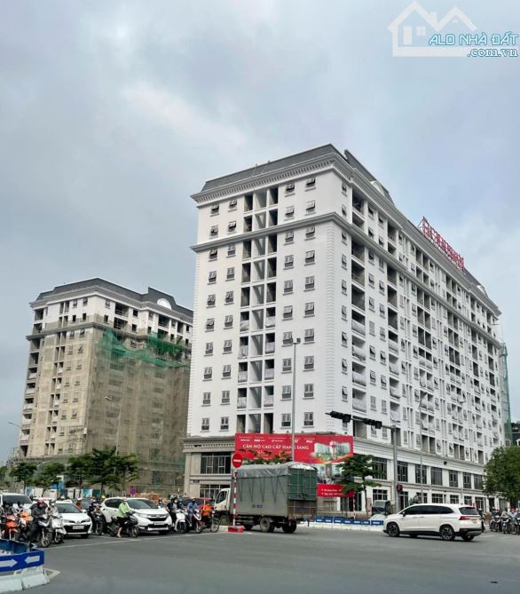 Cần bán 2 căn hộ cao cấp 63m2 2 ngủ và 96m2 3 ngủ tòa FLC Đại Mỗ