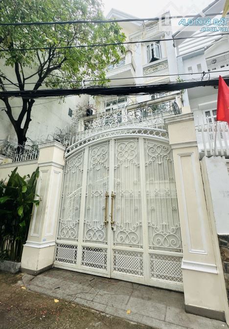 Biệt Thự Siêu Vị Trí 5 tầng, hầm thang máy - khu VIP Phú Nhuận - 230m² chào bán chỉ 52 tỷ.