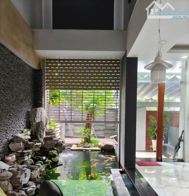 Biệt thự 8x20m gần Đảo Kim cương Q2, ờ sông, ngay Tạ Hiện. Hầm + 4 tầng