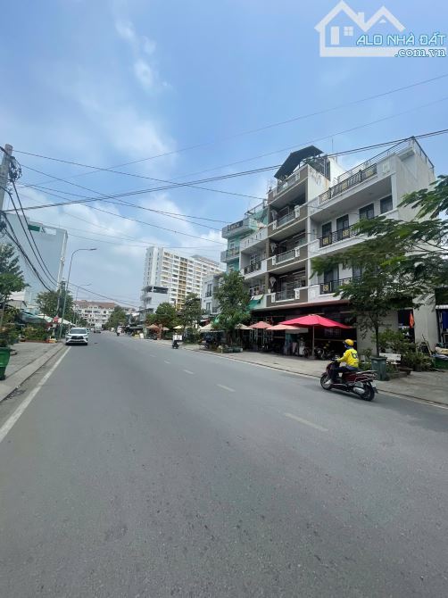 BÁN NHÀ 5 TẦNG ĐƯỜNG TRẦN TRỌNG CUNG. KDC NAM LONG Q7. DT 130M2 28 TỶ