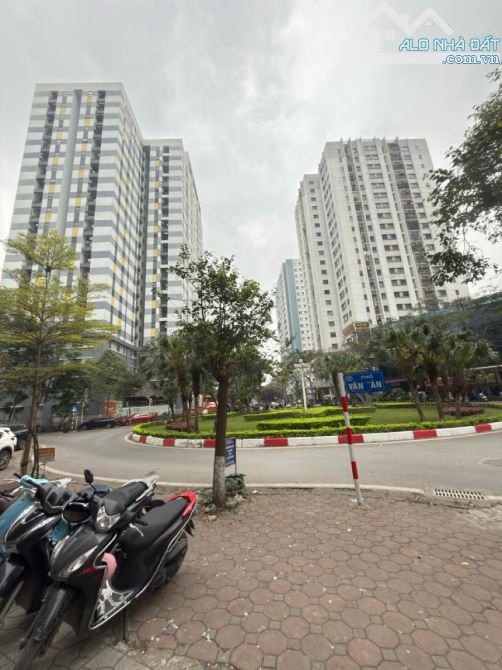 CỰC HIẾM KHÓ KIẾM ❤️ Bán sàn TMDV KĐT Linh Đàm diện tích 611m2