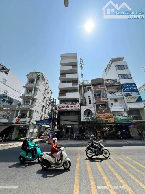 38 Tỷ - HĐT 120tr/th - Toà Building Góc 2 Mặt Tiền Ngay Bạch Đằng, Bình Thạnh - 8 Tầng