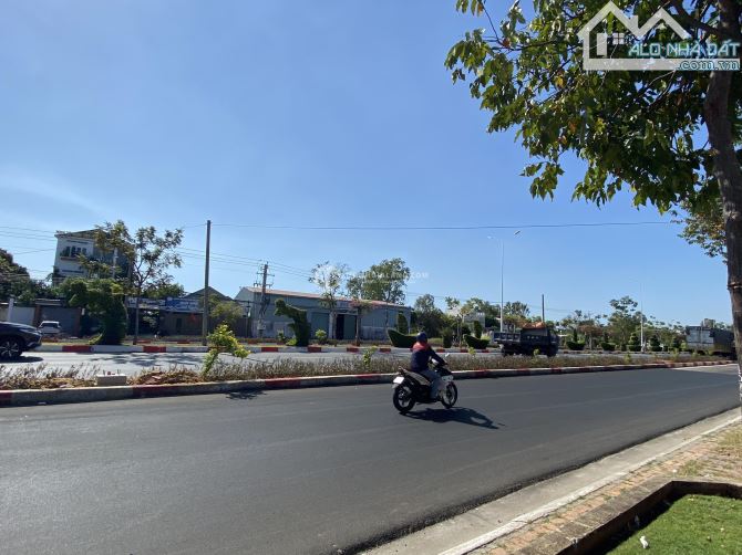 BÁN BIỆT THỰ 2 MẶT TIỀN ĐƯỜNG 2 THÁNG 9 – P.12, TP. VŨNG TÀU