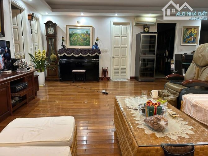 16.5 tỷ/150 m2/ 4 ngủ/ Căn Hộ Ciputra Tây Hồ