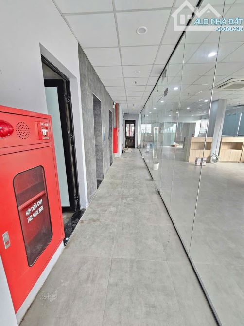 BÁN TÒA NHÀ BUILDING 300M*10TẦNG CĂN GÓC MẶT PHỐ VŨ TÔNG PHAN SIÊU DÒNG TIỀN HƠN 100 TỶ