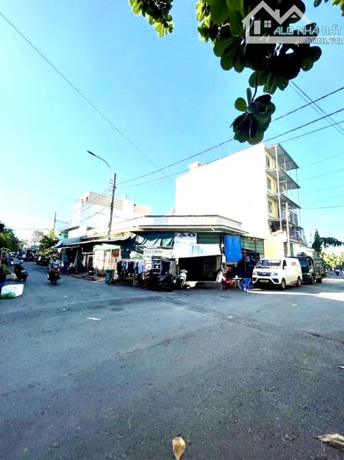 GẦN  TÊN LỬA, AOEN MALL BÌNH TÂN - DÃY TRỌ  MẶT TIỀN ĐƯỜNG NHỰA - DT 138m2 - NGANG LỚN GẦN