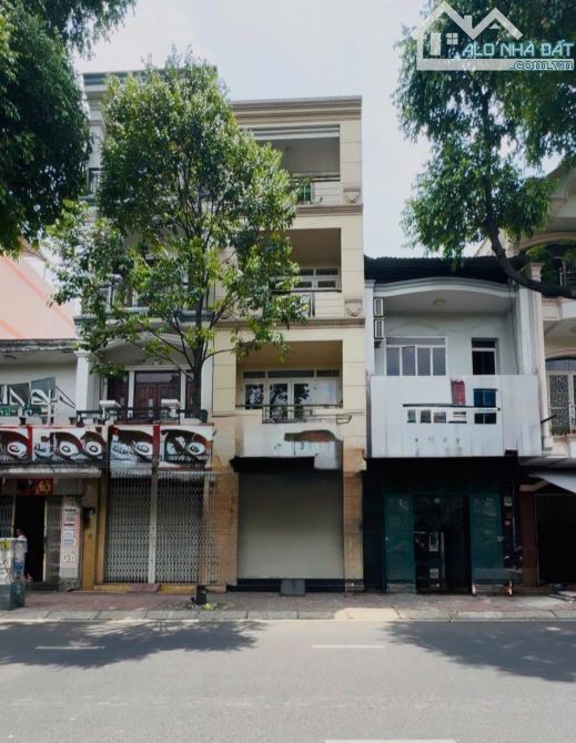 BÁN NHÀ CÓ SẴN DÒNG TIỀN 45Tr ĐƯỜNG CÁCH MẠNG THÁNG 8, Q10. GIÁ BÁN 6,11 Tỷ/71,2m2-4,2x17