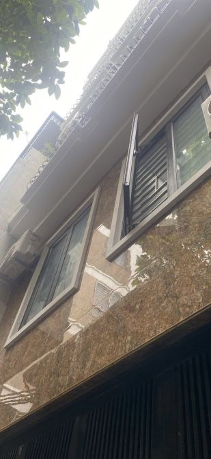 Bán CHDV, APARTMENT-Đê La Thành-Giảng Võ-BA ĐÌNH-Diện Tích 102m-8Tầng-Thang Máy-Mặt Tiền 5