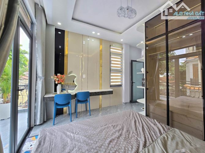 🔴💥SIÊU PHẨM - VILA 3 TẦNG 2 MẶT TIỀN THOÁNG MÁT – Ô TÔ ĐẬU NGÀY ĐÊM