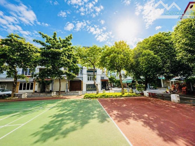 BÁN BIỆT THỰ GÓC 2 MẶT TIỀN QUANG TRUNG GÒ VẤP 8m x 18m ĐỐI DIỆN CÔNG VIÊN chỉ 24 tỷ 9