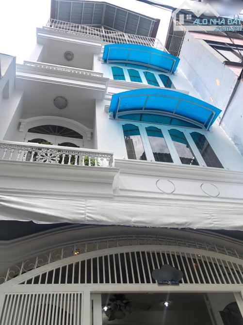 Quận 3 Trần Quang Diệu. Ngang 5m. Chủ hạ 1 tỷ. Giá mới 7,9 Tỷ.