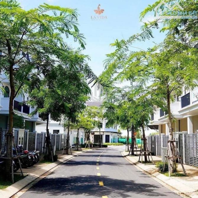 Bán căn liền kề 1T3L tại Lavida