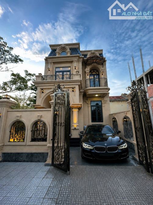 SIÊU PHẨM VILLA TÂN CỔ ĐIỂN - DỌN VÀO Ở NGAY KIỆT NGUYỄN KHOA CHIÊM, TP HUẾ