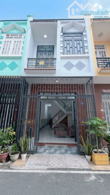 🔥 CHỈ 1 TỶ 850 TRIỆU – SỞ HỮU NGAY NHÀ ĐƯỜNG NHỰA Ô TÔ ĐẬU CỬA – SỔ HỒNG RIÊNG